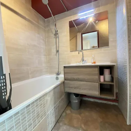 Neves - Location: Magnifique Pour 4 Dans Quartier Anime Mae-3794 Apartment