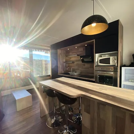 Apartment Neves - Location: Magnifique Pour 4 Dans Quartier Anime Mae-3794 *