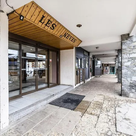 Apartment Neves - Location: Magnifique Pour 4 Dans Quartier Anime Mae-3794
